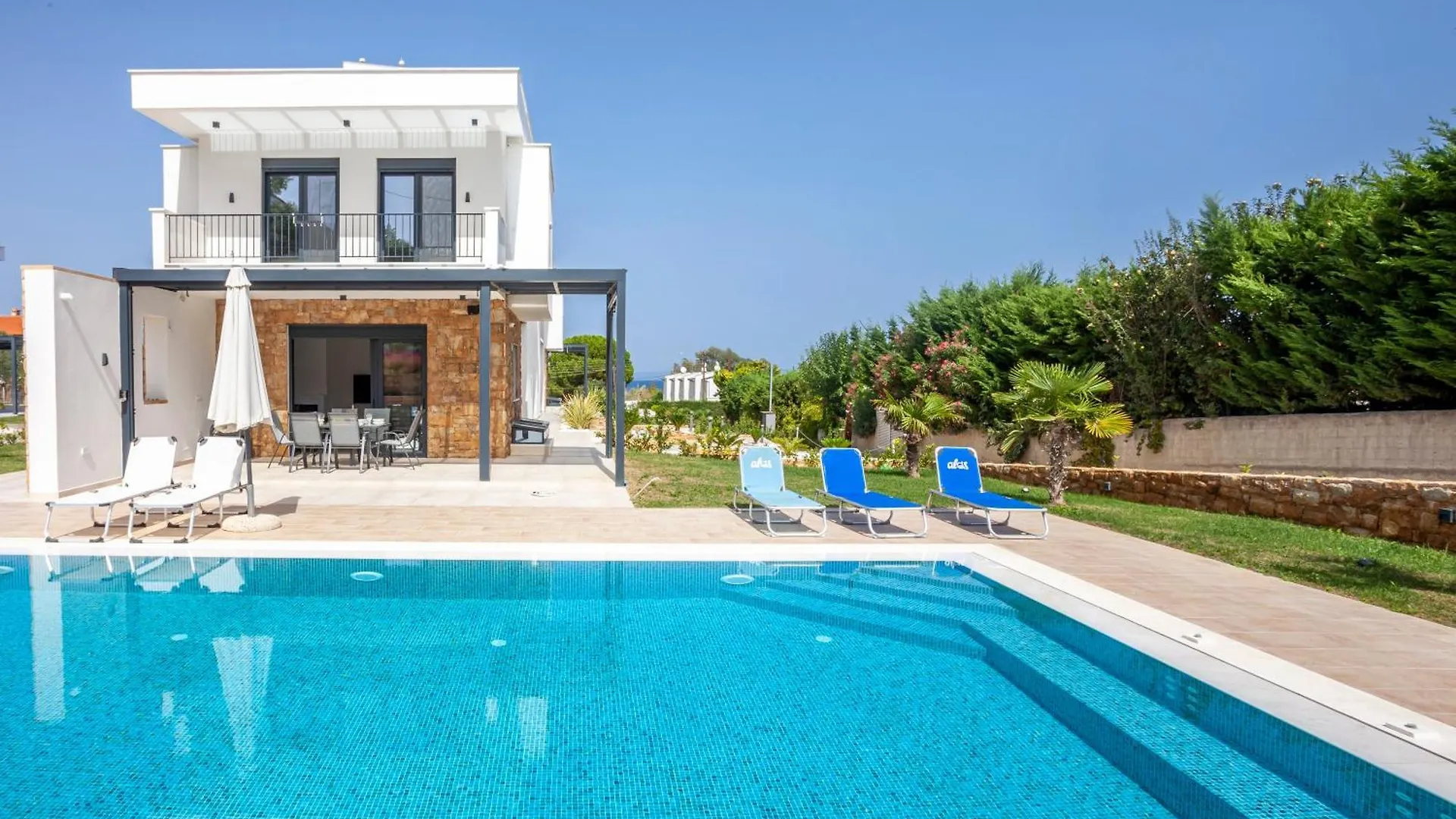 Alfie Luxury Villa With Private Pool Πευκοχώρι 0*,  Ελλάδα