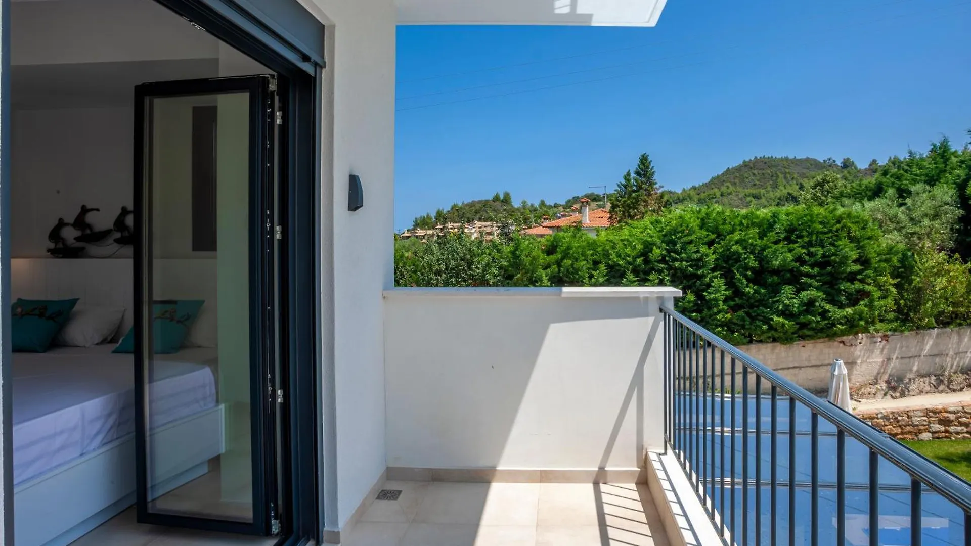 Διαμέρισμα Alfie Luxury Villa With Private Pool Πευκοχώρι