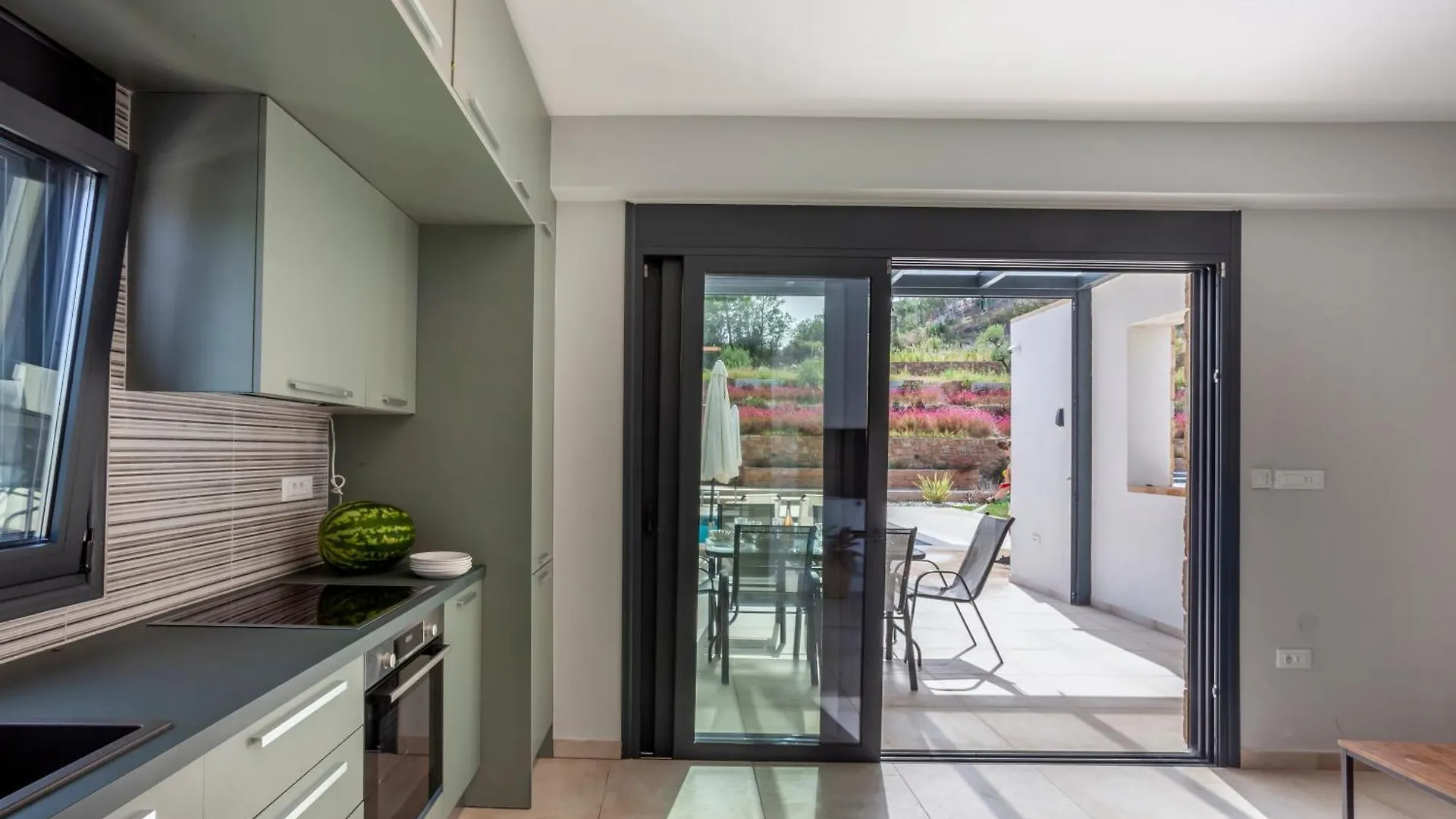 Διαμέρισμα Alfie Luxury Villa With Private Pool Πευκοχώρι